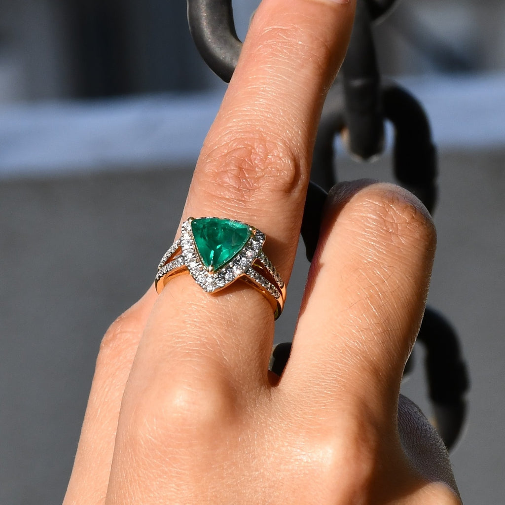 Trillion Cut Green Stone Ring, 14K 18K Solid Gold, Natural Diamond Halo Split Shank