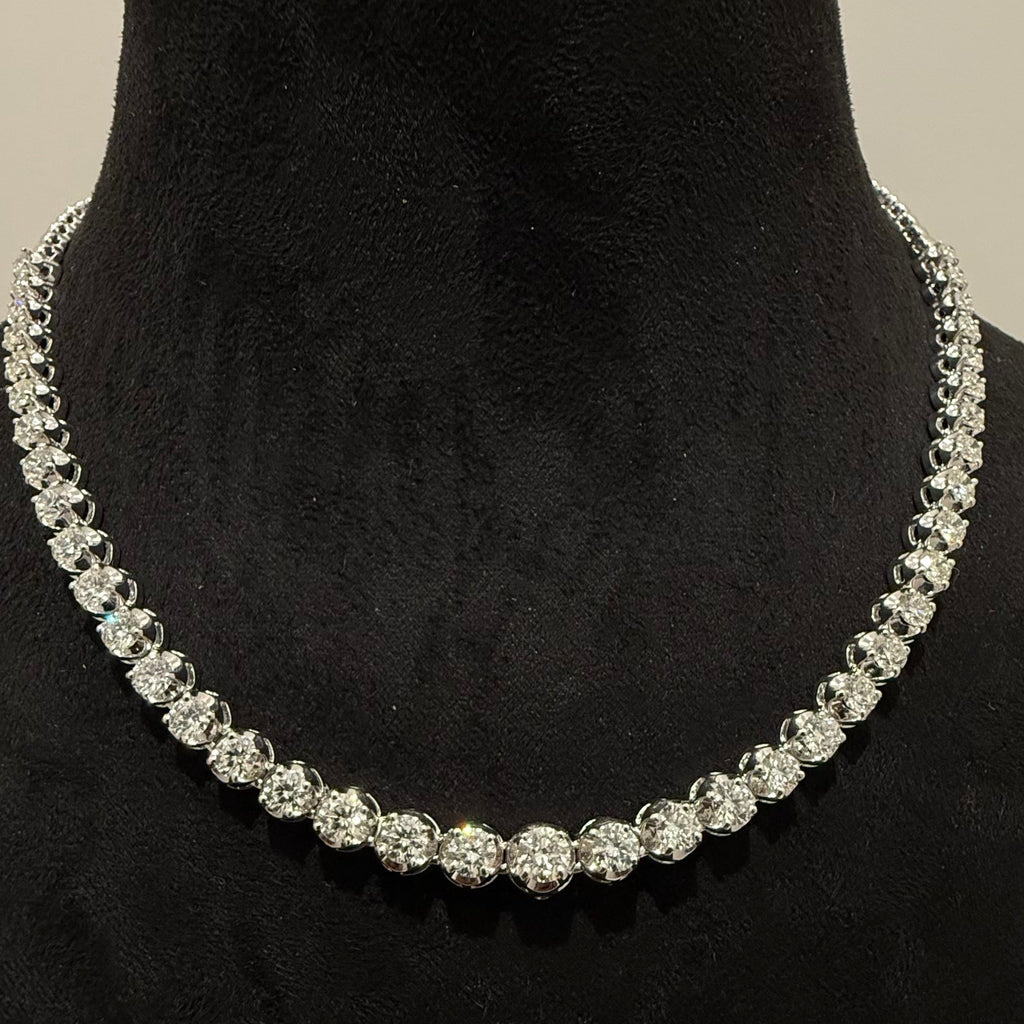 Tennis necklace with white gold and diamonds on a black bust